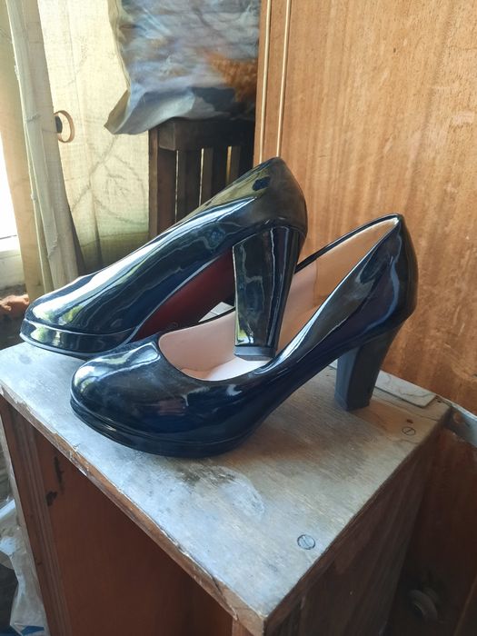 Женские туфли 39р