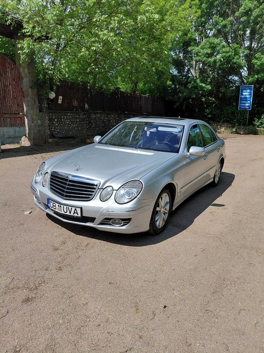 Mercedes E 220 170 cp AVANTGARDE