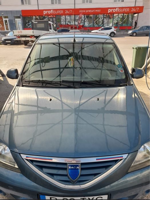 Dacia Logan, 1.6 16V • 2006 • 180.000 KM • Albastru • Navigație