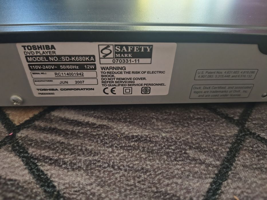 Vând dvd player Thosiba