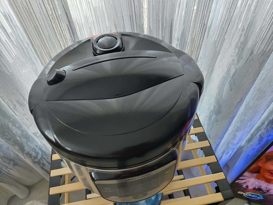 Уред за готвене мултикукър Делимано