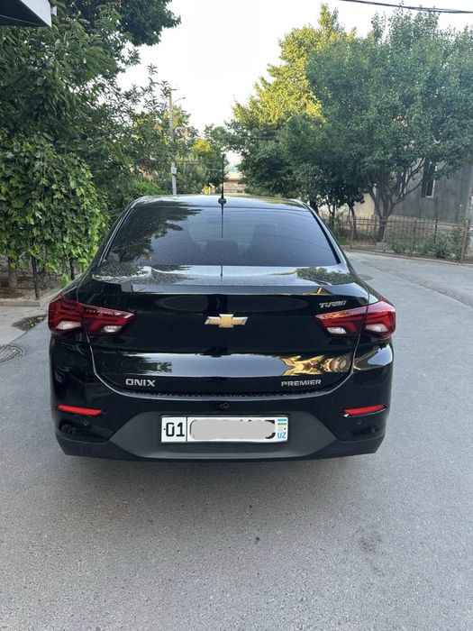 Onix Premier 2024 yil 14000 probeg Toza