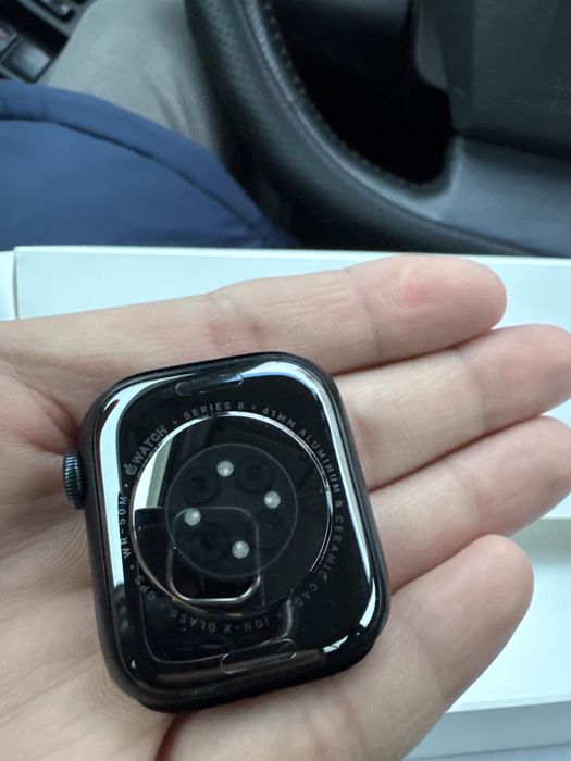 Apple watch series 8