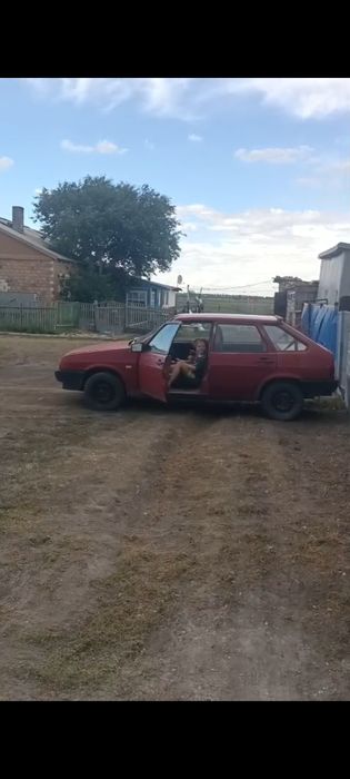 Продам ВАЗ 2109 .