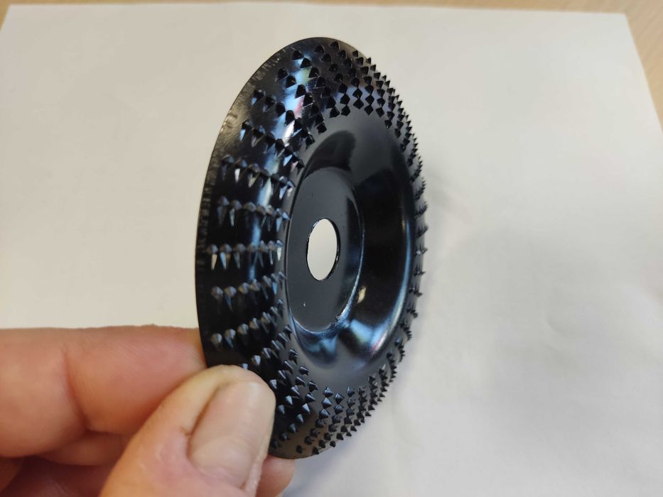 Продавам диск за обработване на дърво