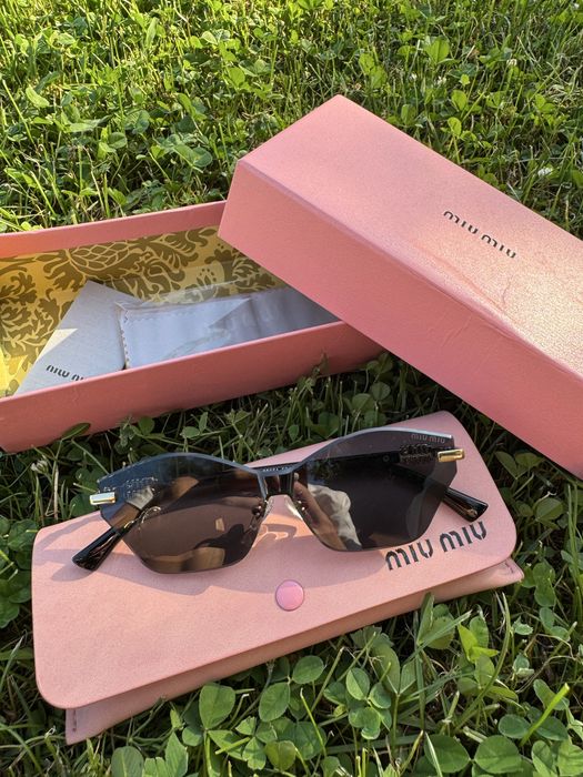 Ochelari de soare Miu Miu