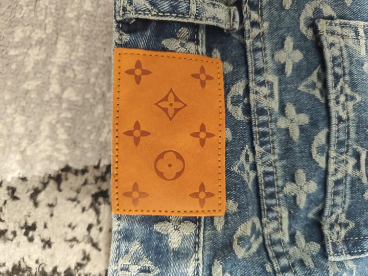 Blugi Lv premium nepurtati si noi