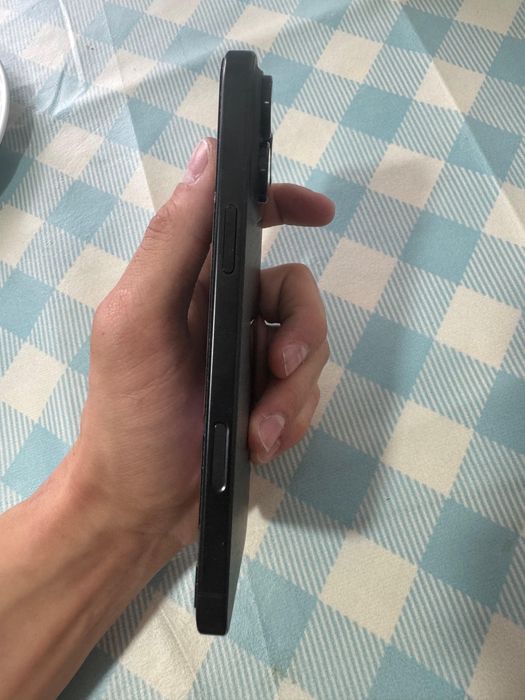 Продам Айфон 16 про мах 256