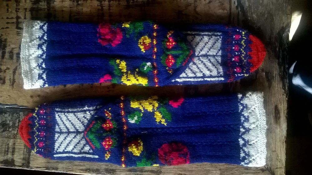 чорапи етно дебела вълна уникални