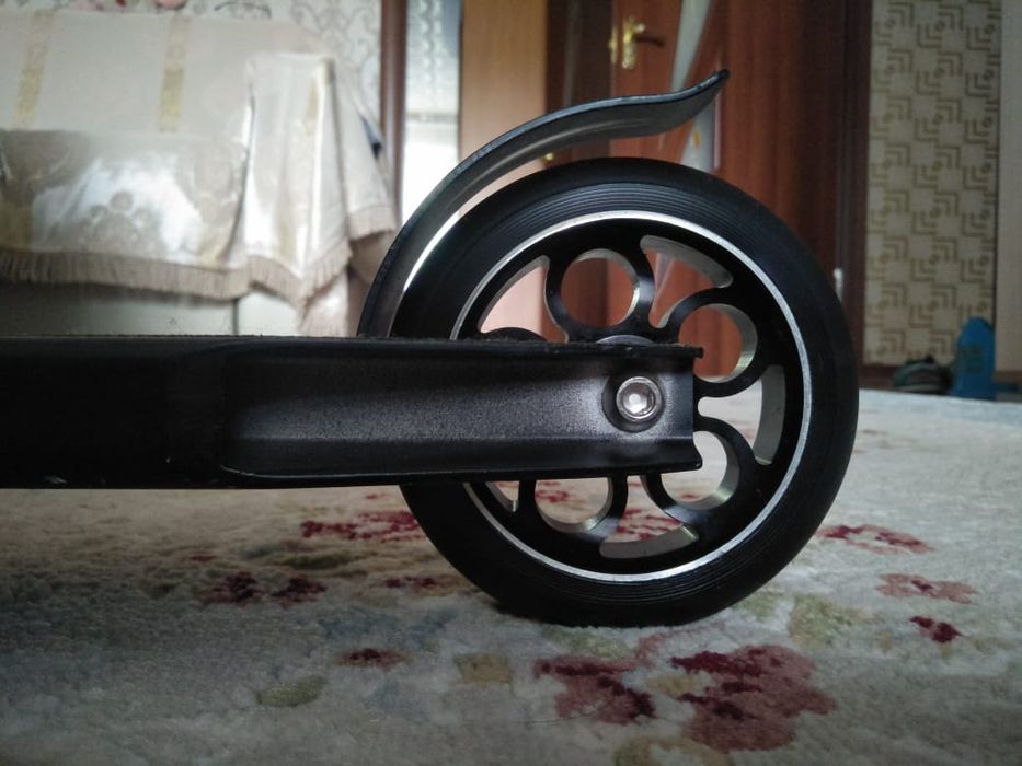 Самокат трюковой