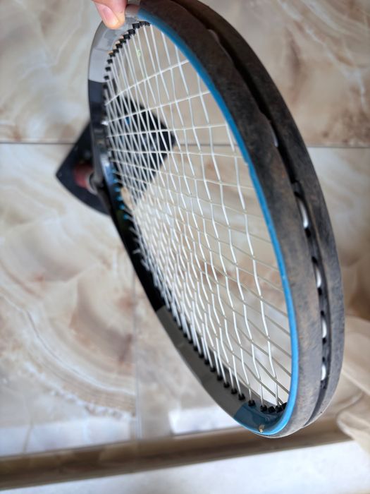 Професионална детска тенис ракета Wilson Ultra 26 за деца 10 - 12г