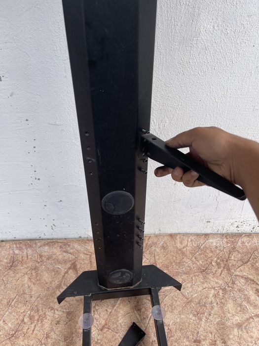 Кранштейн напольный для телевизора