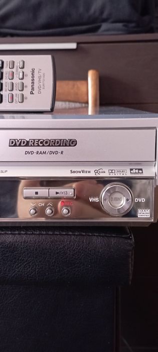 Panasonic VHS-DMR E75V DVD Записвачка!