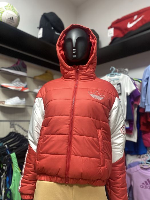 Женско яке Adidas