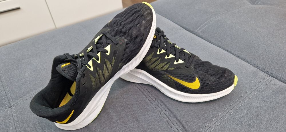 Маратонки Nike !