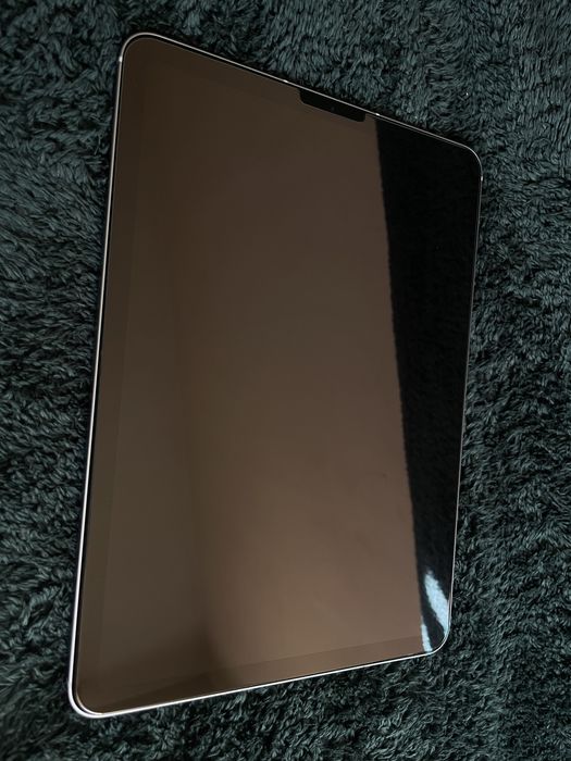 iPad Air 4 (2020) 64GB + Apple Pencil и аксесоари