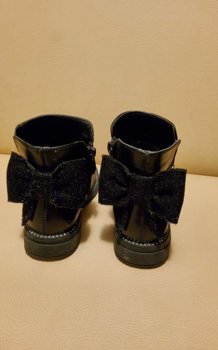 Ghete fete mărimea 27