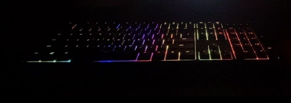 Vand tastatura gaming Razer Cynosa V2 Chroma RGB
