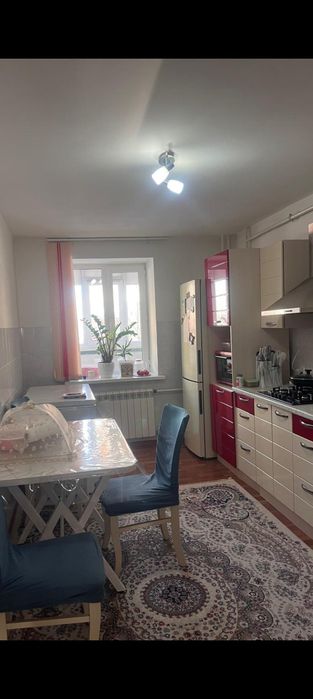 Продам 3х комнатную квартиру на Батыс 2