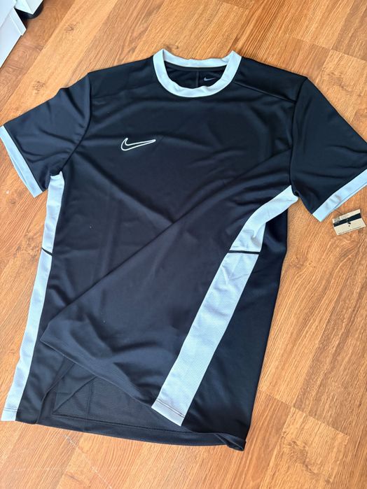Tricou bărbați nou L-XL