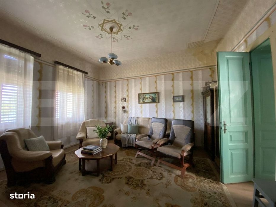 Casa cu caracter istoric an 1922 teren 2993mp Dragsina