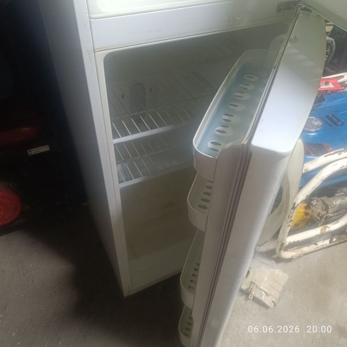 Продам холодильник