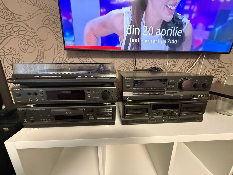 Sistem Hi-Fi Technics