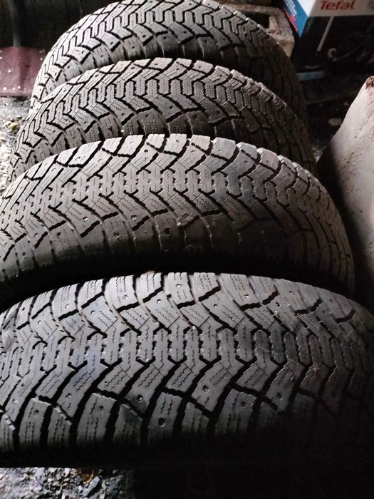 Продам Зимние Шины