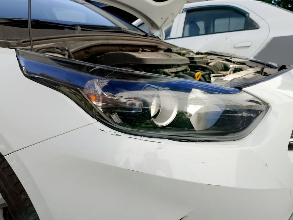 Правая фара Kia ceed 3