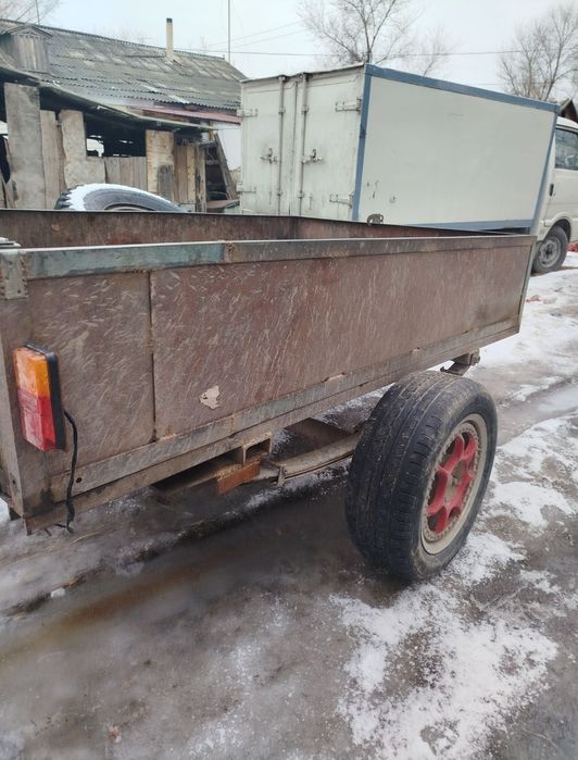 легковой прицеп.