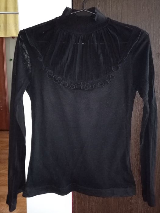 Продам кофты, топы