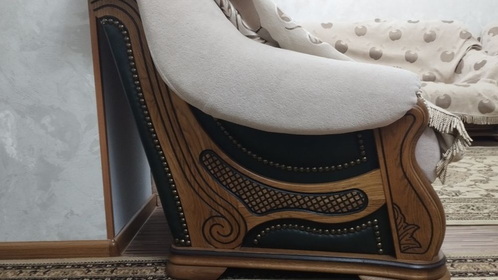 Диван мягкий уголок