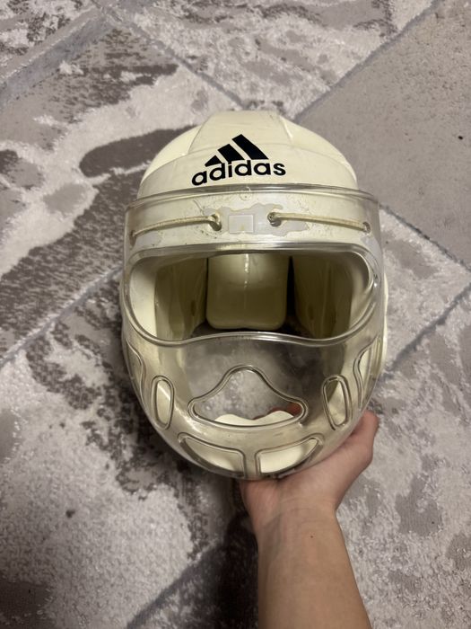 Шлем для каратэ продается