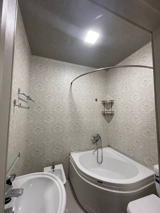 срочно сдаётся Новостройка метро Буюк Ипак Йули 4-комн 2-санузлов 120м