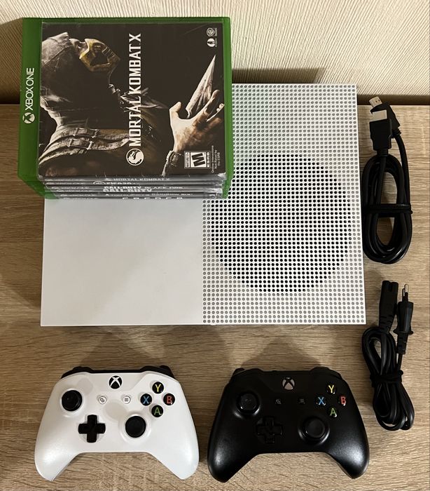 Xbox One S + игры