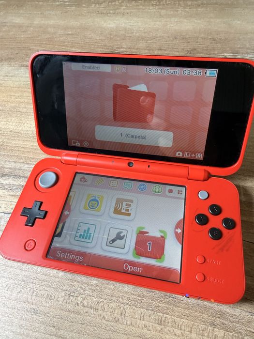 Nintendo 2DS XL Pokeball Rar