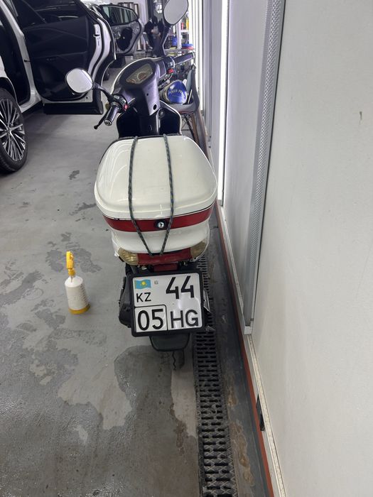 Продам мопед скутер