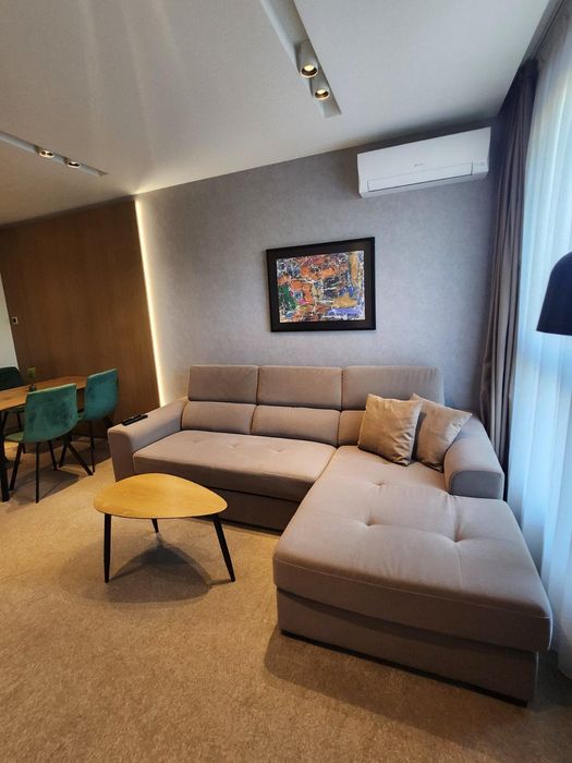 Дава се под наем Двустаен апартамент в Пловдив, Младежки Хълм - 62 кв.м за 650 € - Снимка #2