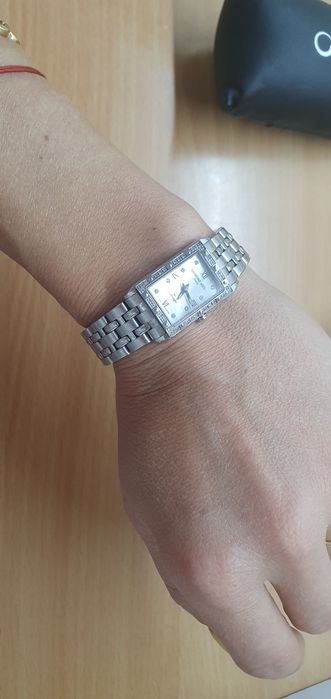 Часовник с диаманти RAYMOND WEIL