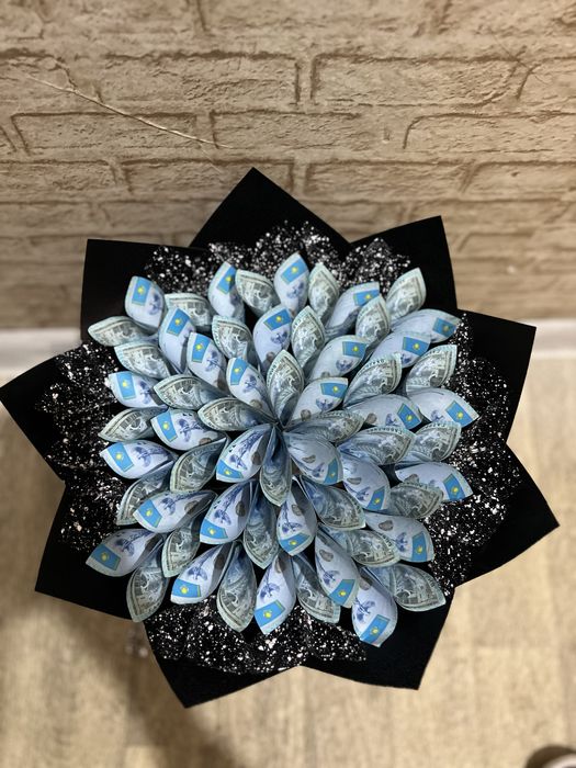 Денежный букеттер