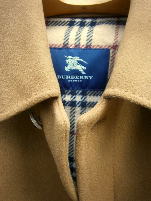 Haina Burberry barbati din casmir si lana, camel