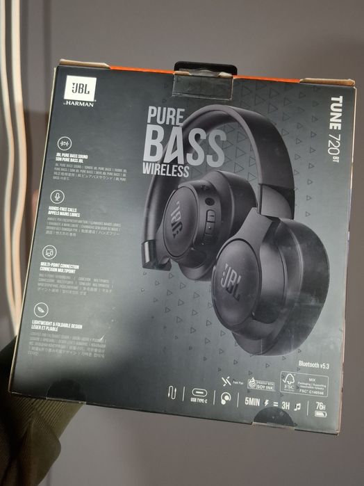 JBL Tune 720BT почти новые, полный комплект