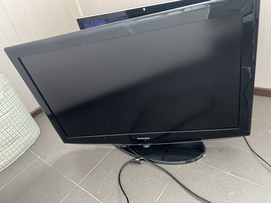 Телевизор Samsung 40 дюймов рабочий