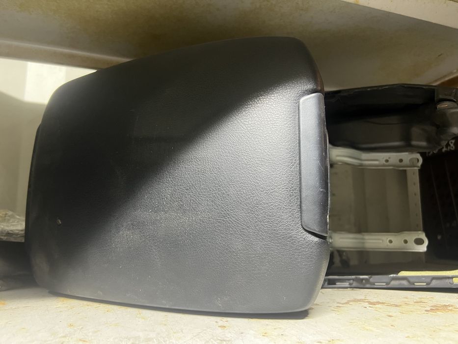 Подлокотник с холодильником Prado 150