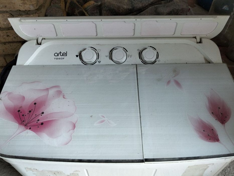 Kir moshina sotiladi!