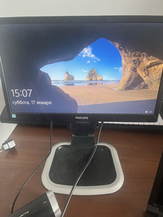 Монитор 19 дюймов