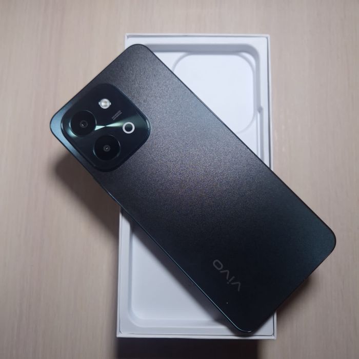 Vivo Y28 смартфон телефон