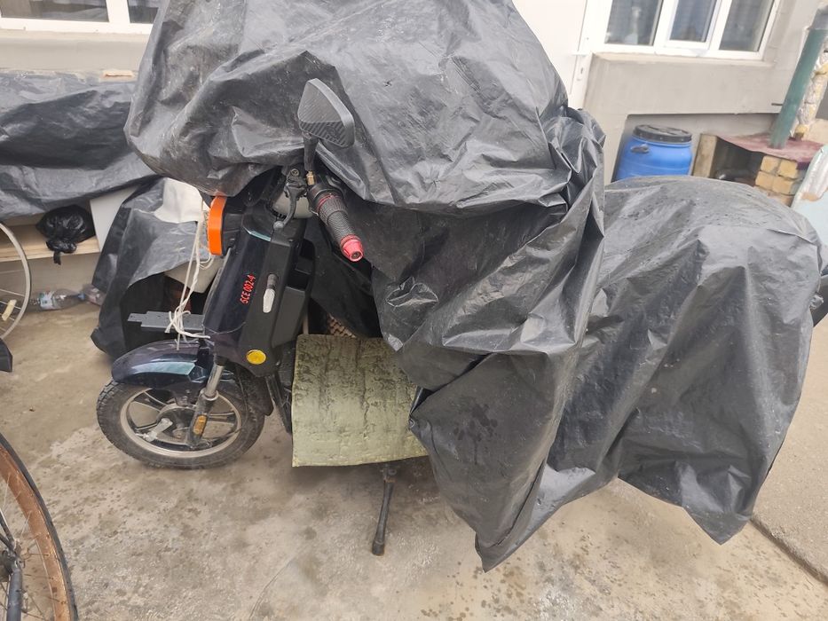 Skuter bonvi sotiladi