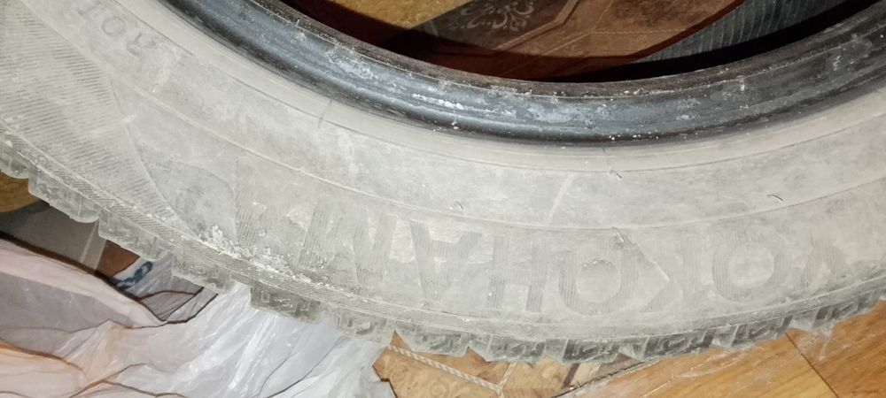 Продам шины  в отличном состоянии