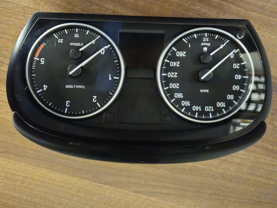 Ceas de bord BMW